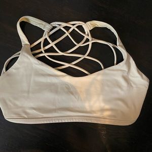 Lulu Lemon free to be- wild sports bra